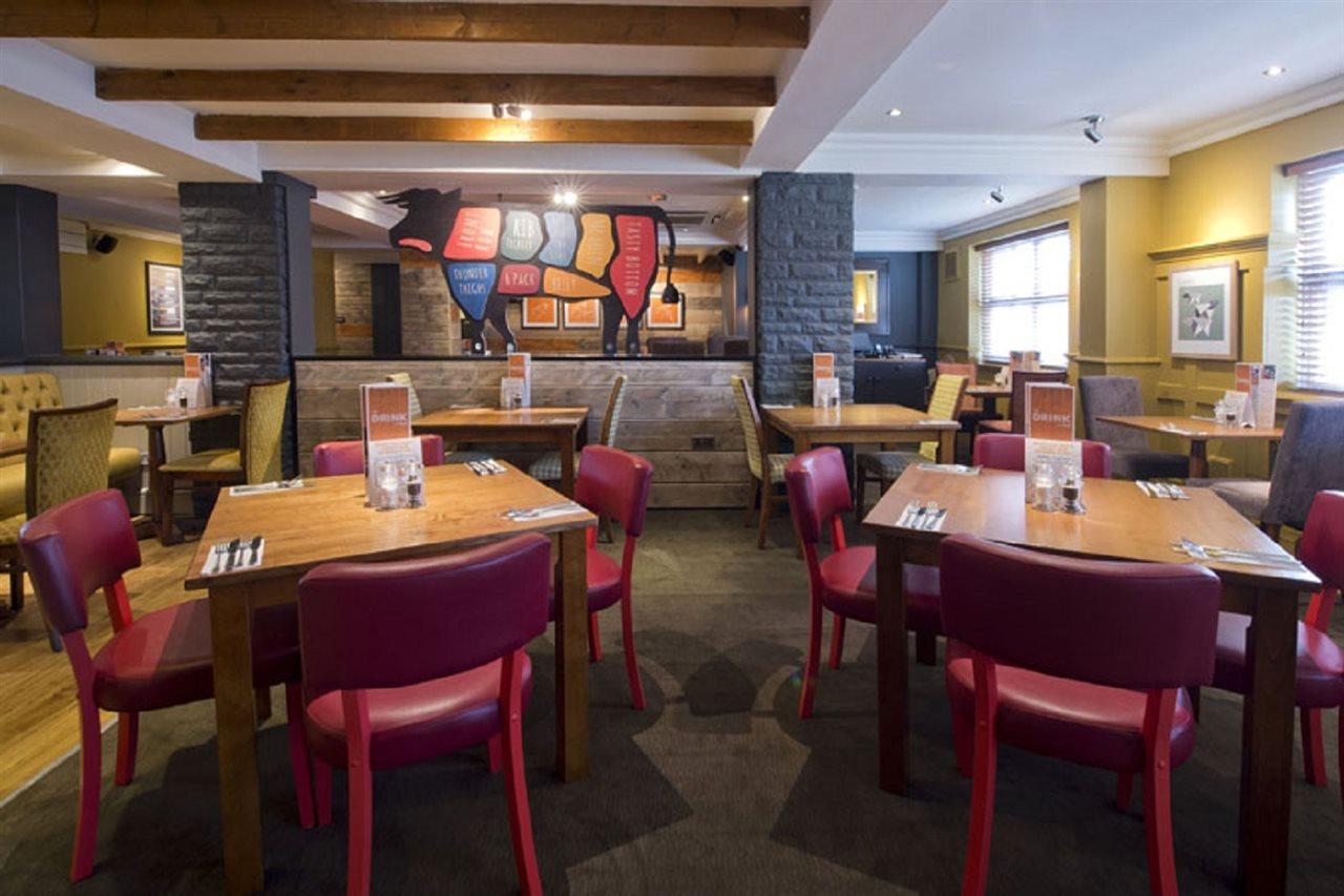 Premier Inn London Romford Exteriör bild