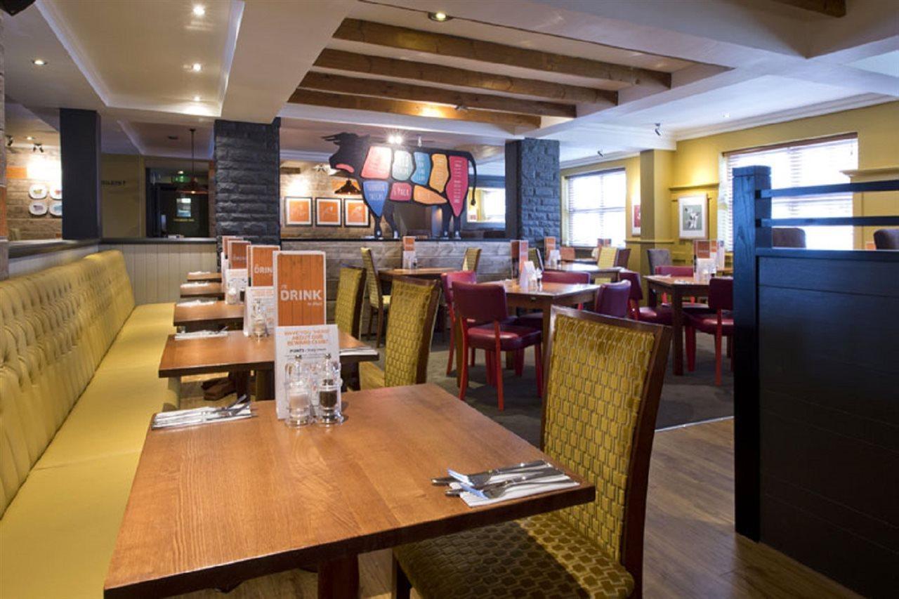 Premier Inn London Romford Exteriör bild