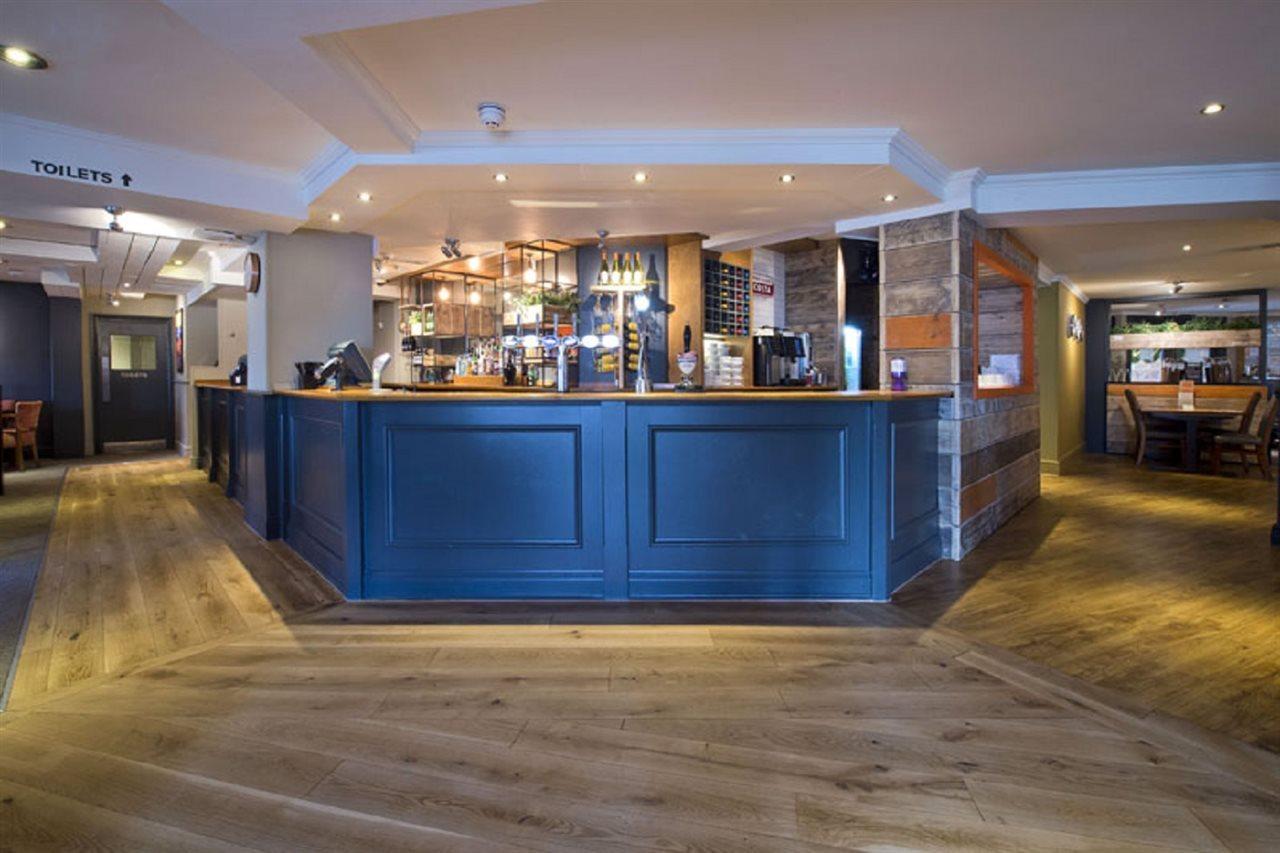 Premier Inn London Romford Exteriör bild