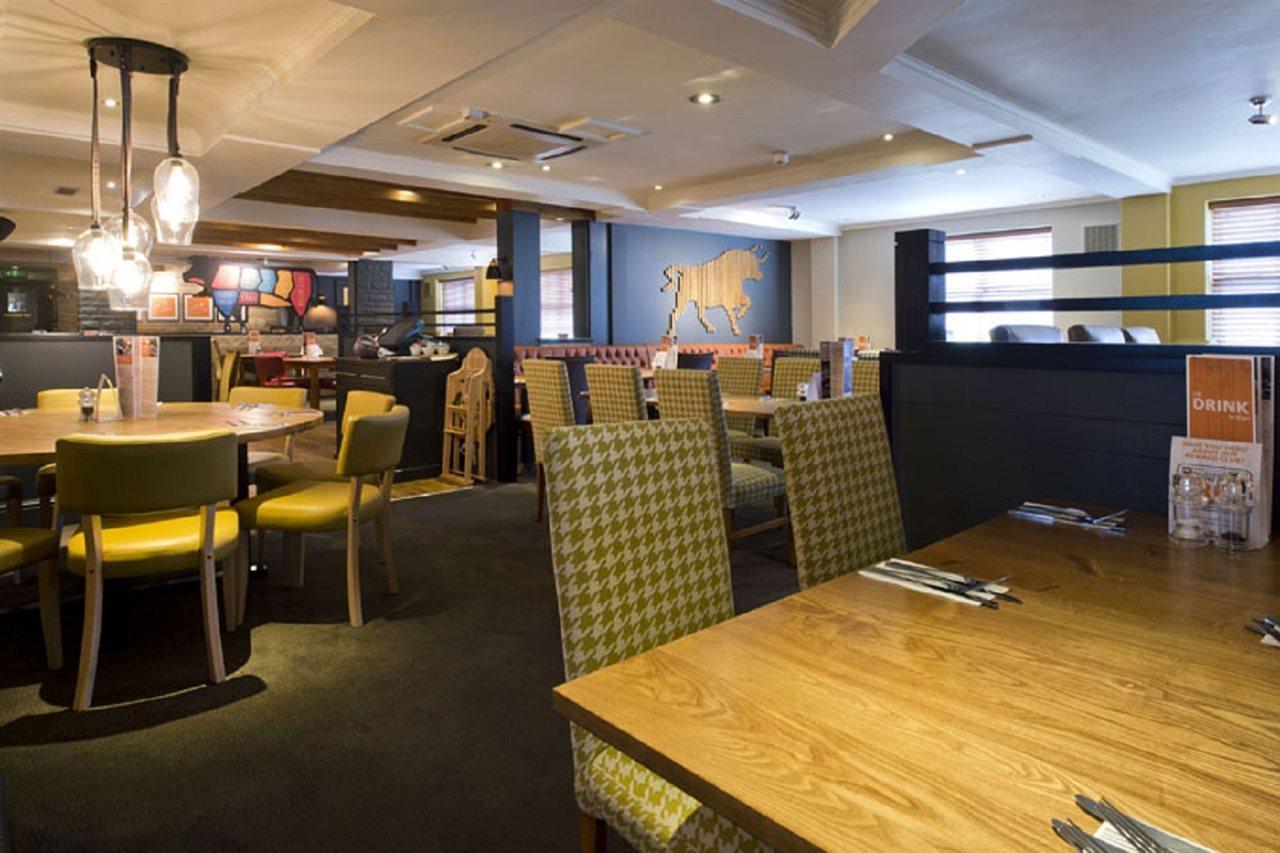 Premier Inn London Romford Exteriör bild