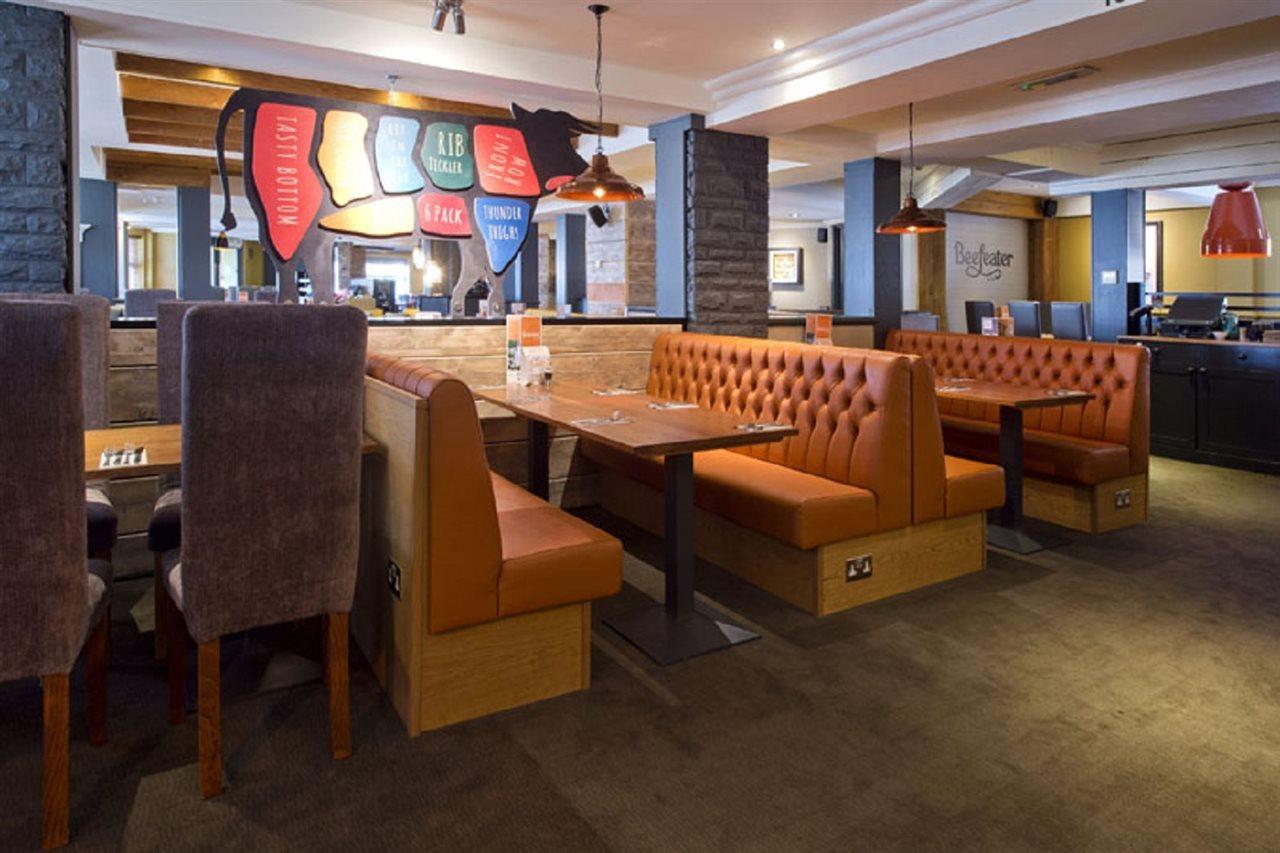 Premier Inn London Romford Exteriör bild