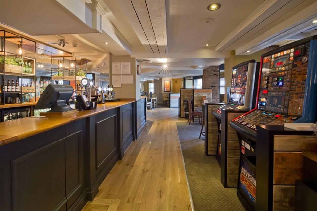 Premier Inn London Romford Exteriör bild
