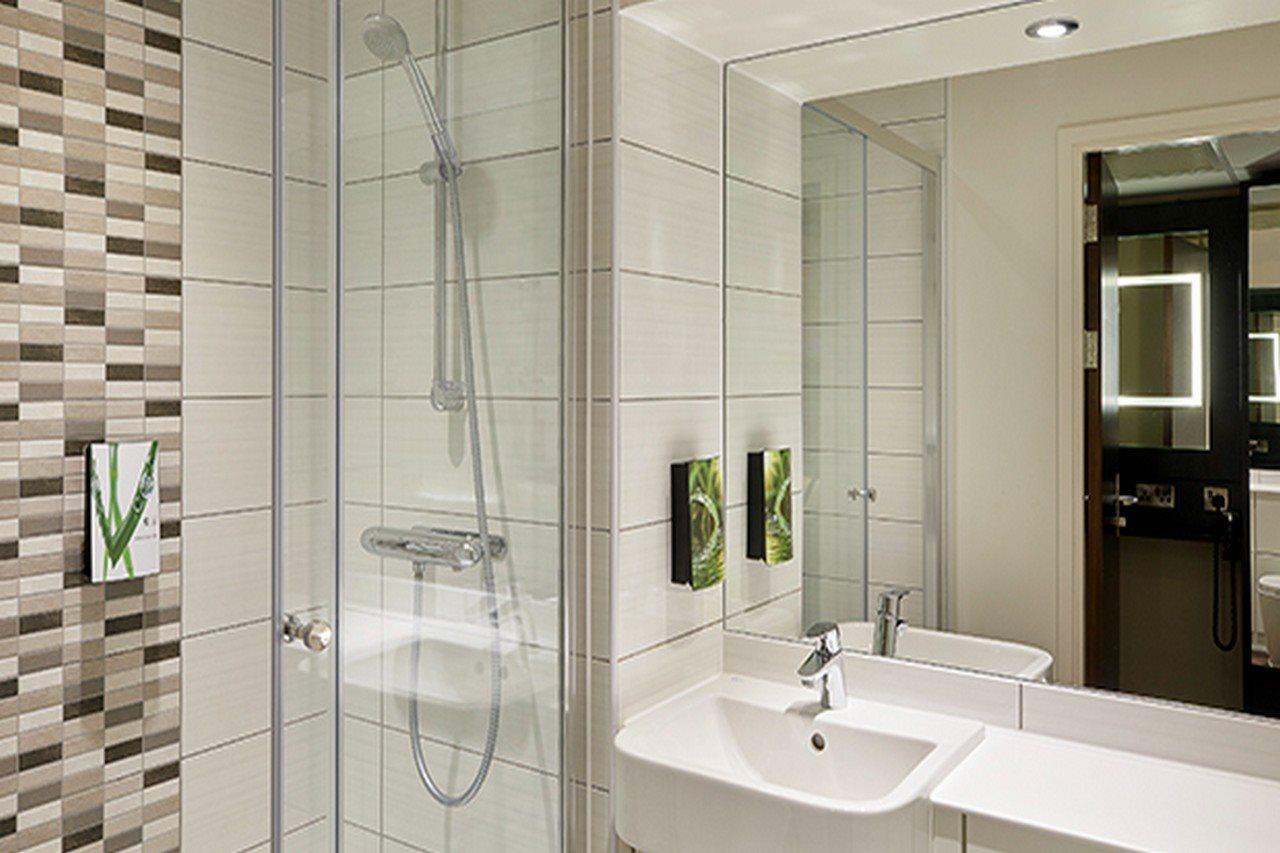 Premier Inn London Romford Exteriör bild